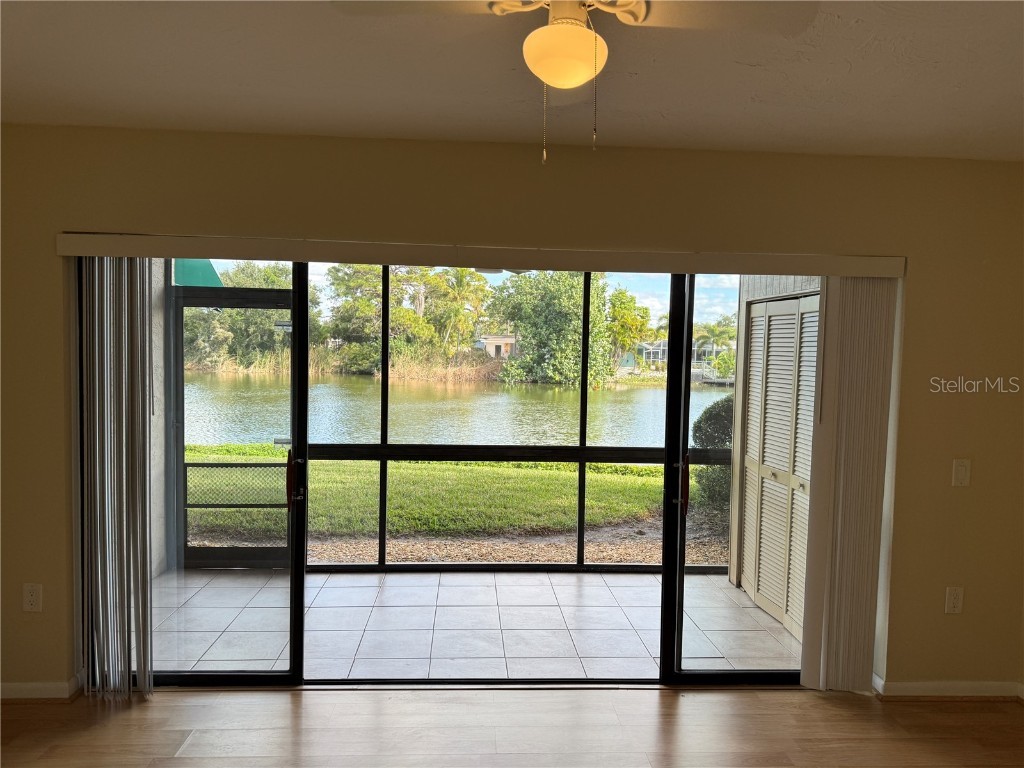 5697 Ashton Lake Drive #6 Sarasota FL 34231 - SUNNYSIDE LAKE A4675578 image8