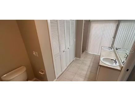 5697 Country Lakes Drive Sarasota FL 34243 TB8521913 image8