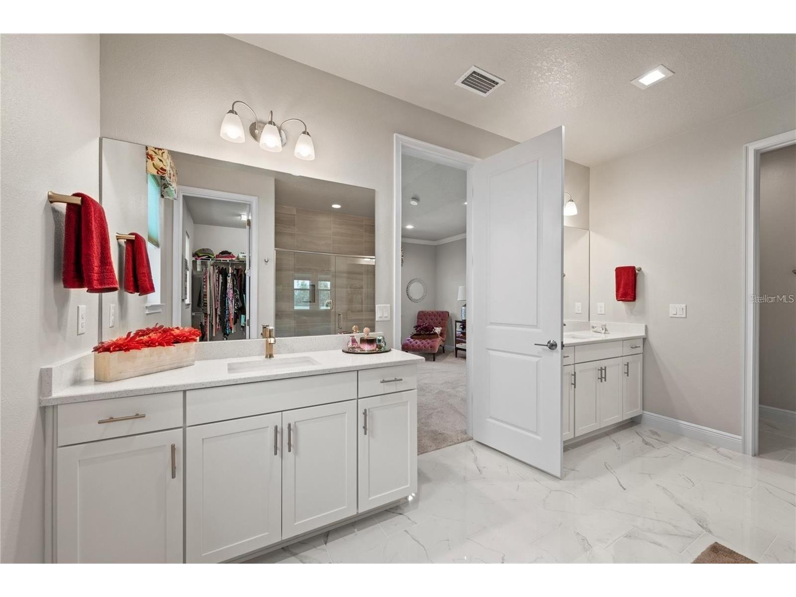 5697 Long Shore Loop Sarasota FL 34238 A4695601 image24