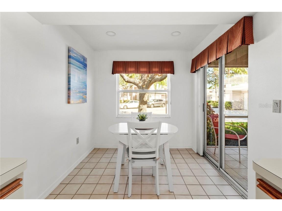 5697 Sheffield Greene Circle #51 Sarasota FL 34235 A4655037 image10