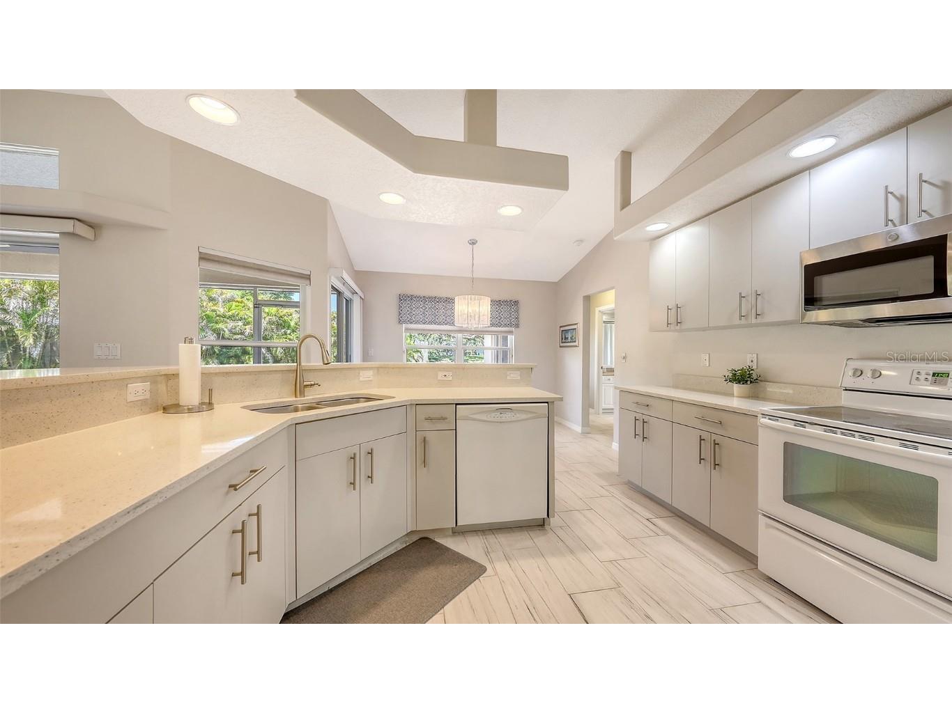 5698 Country Walk Lane Sarasota FL 34233 A4654065 image21