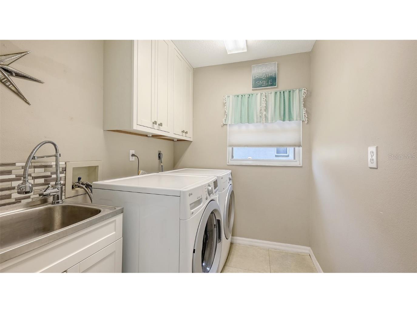 5698 Country Walk Lane Sarasota FL 34233 A4654065 image40