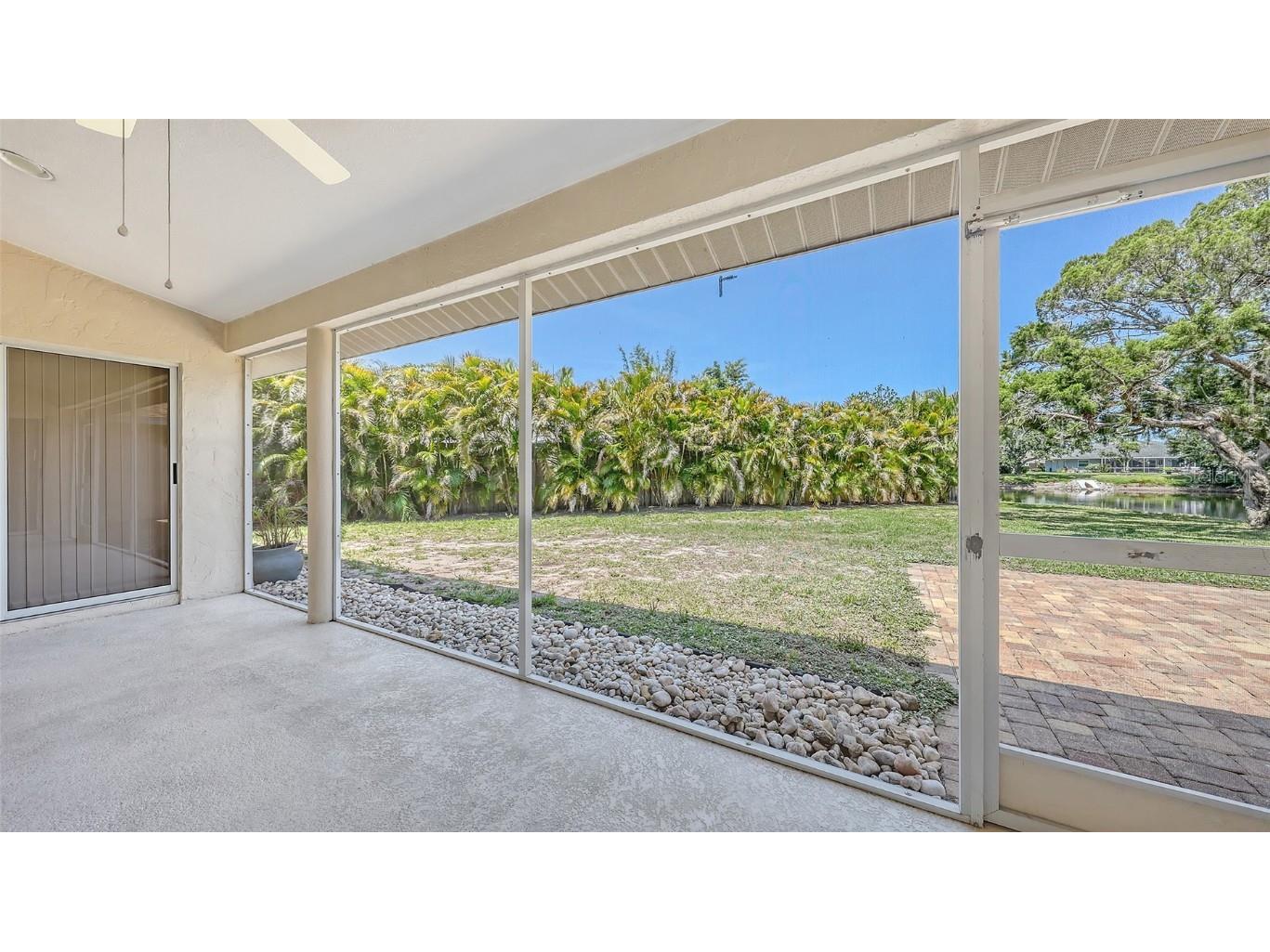 5698 Country Walk Lane Sarasota FL 34233 A4654065 image5