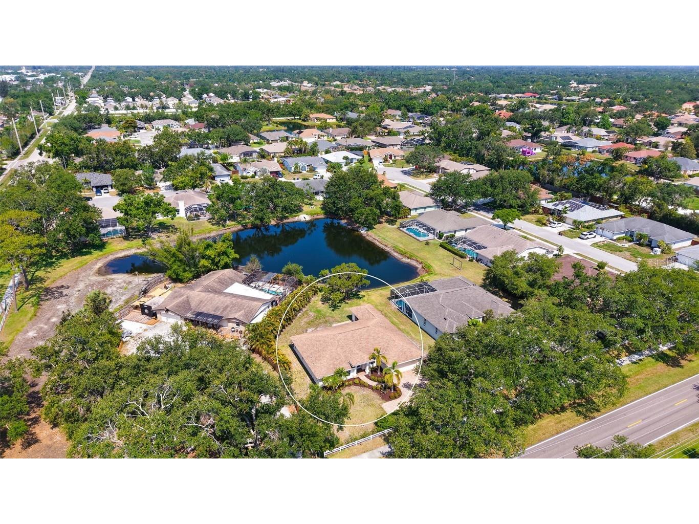 5698 Country Walk Lane Sarasota FL 34233 A4654065 image53