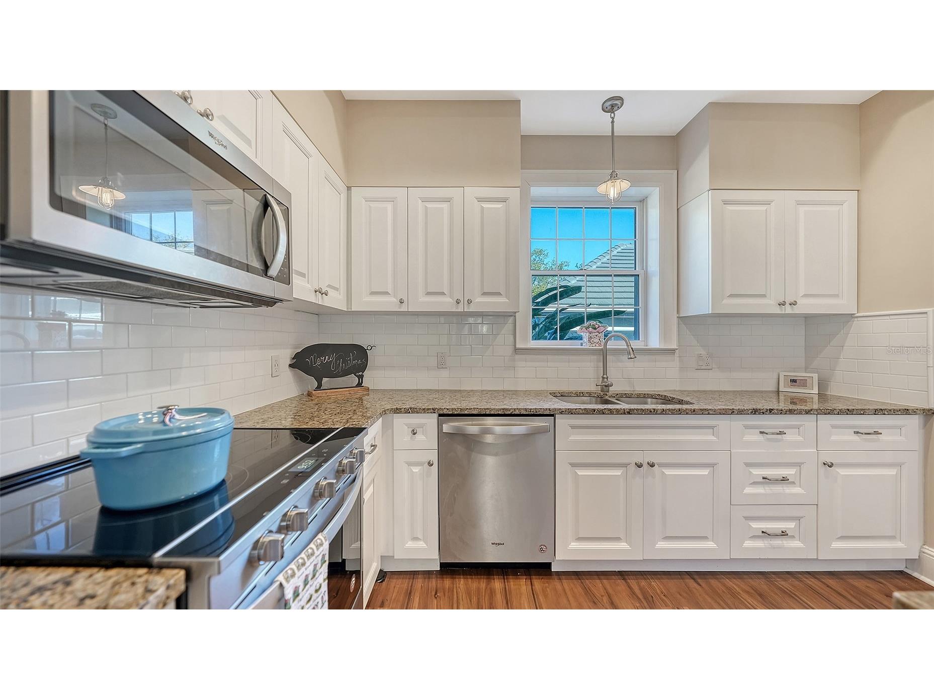 57 Bishops Court Road #121 Osprey FL 34229 A4680582 image28