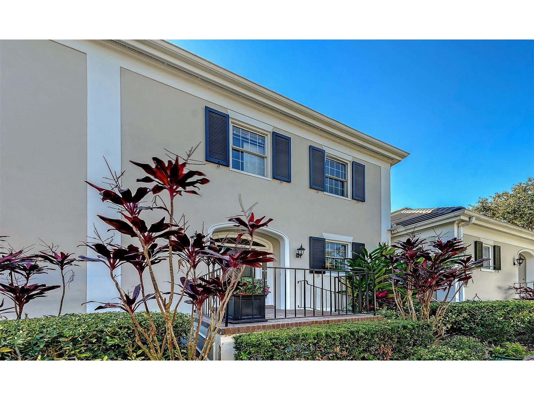 57 Bishops Court Road #121 Osprey FL 34229 A4680582 image3