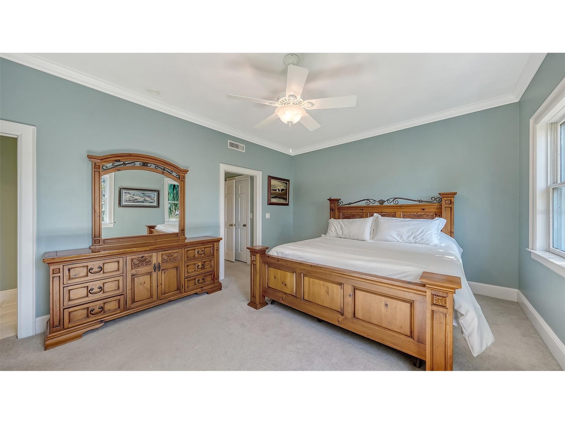 57 Bishops Court Road #121 Osprey FL 34229 A4680582 image37