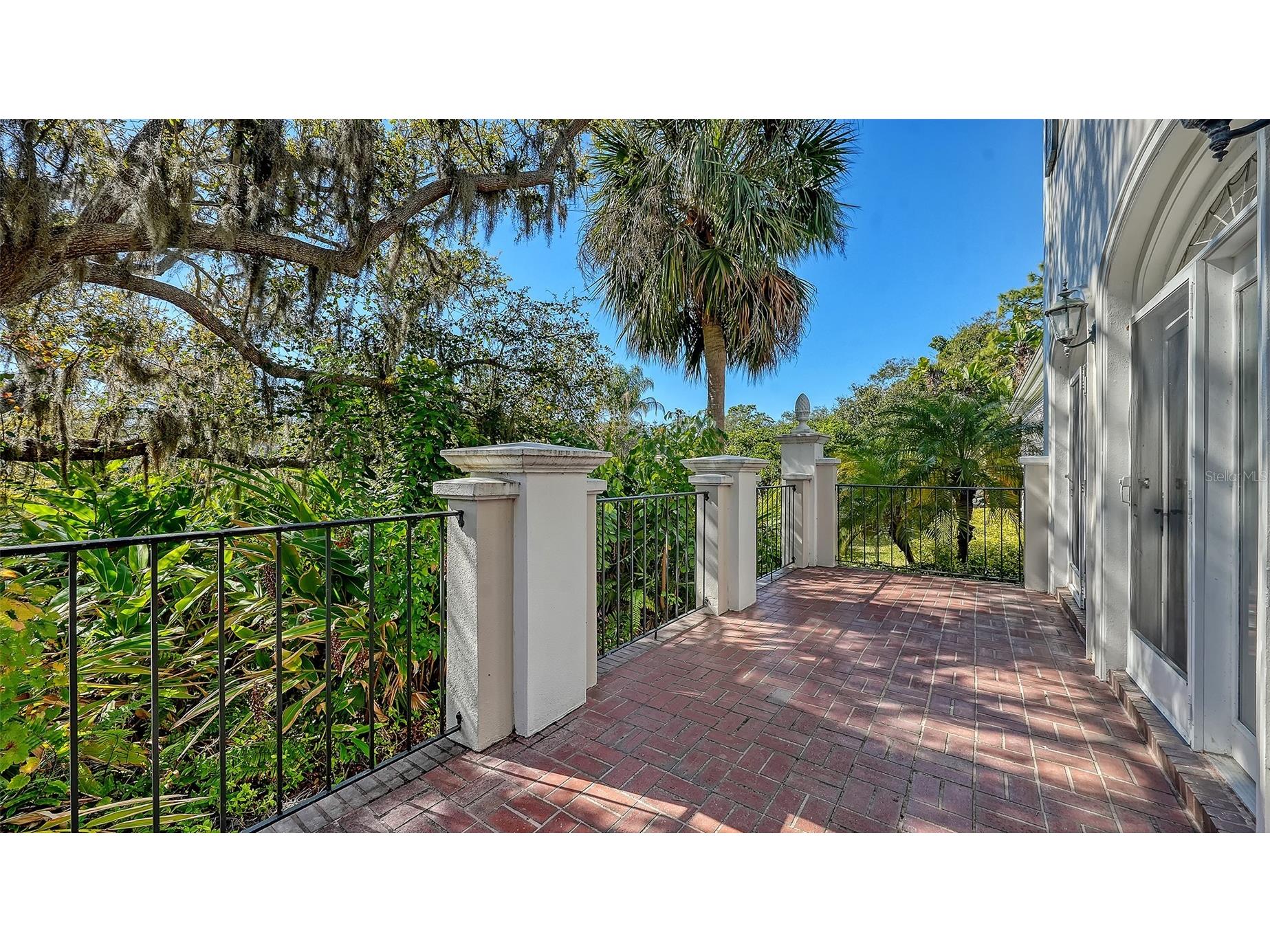 57 Bishops Court Road #121 Osprey FL 34229 A4680582 image45