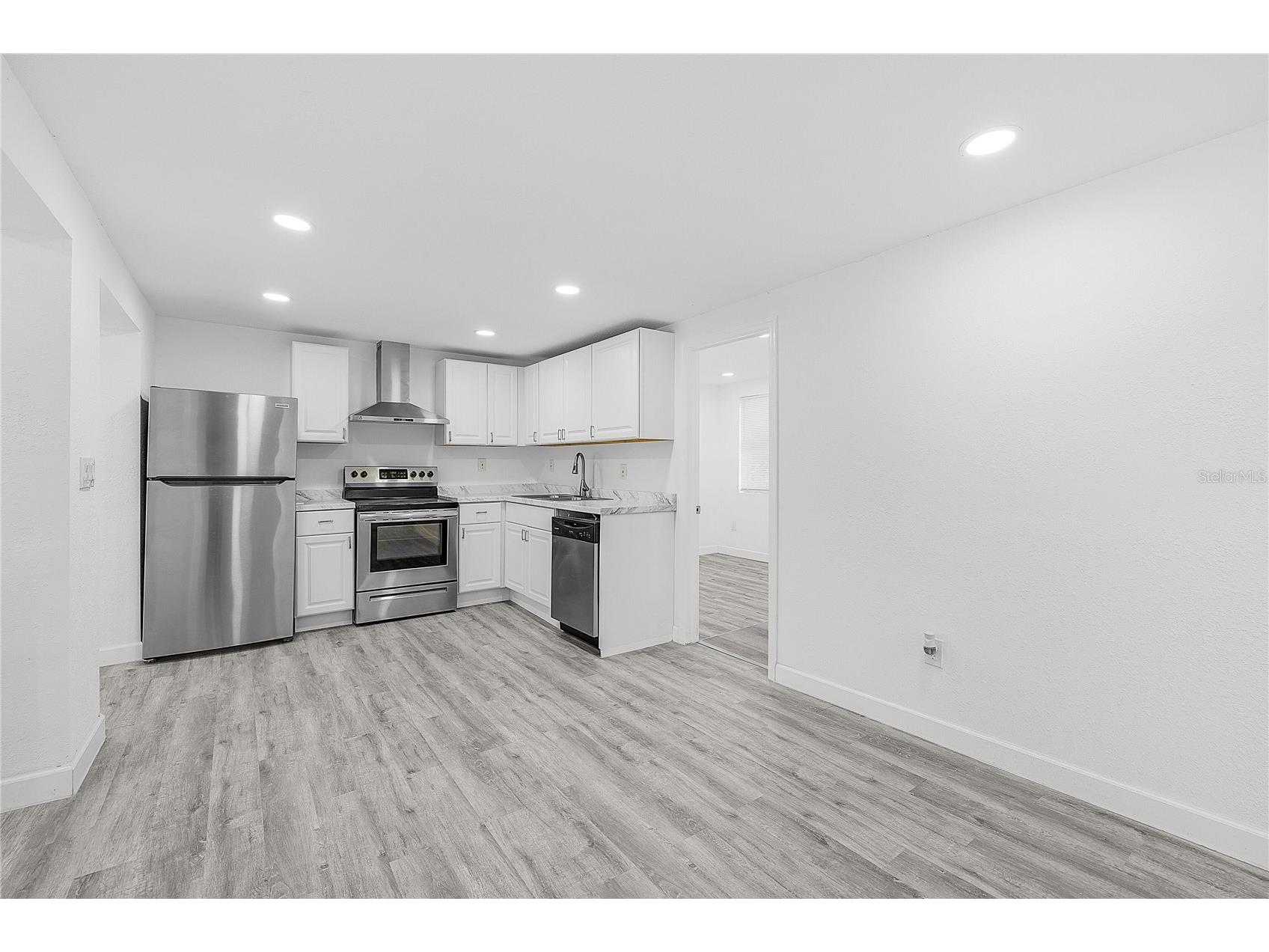 57 Cabana Avenue North Fort Myers FL 33903 O6415086 image17