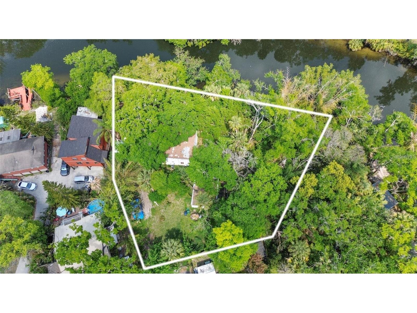 57 Hamilton Heath Drive Tampa FL 33604 TB8491018 image12