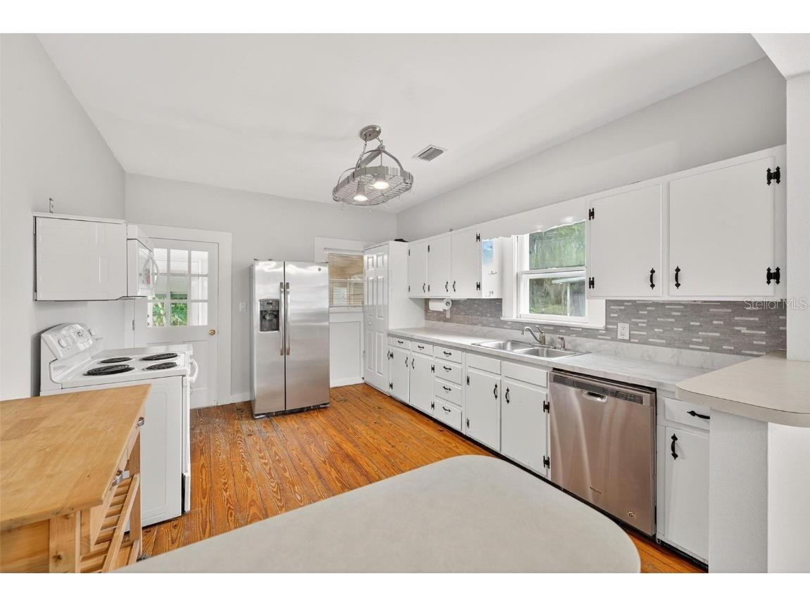 57 N Orange Avenue Umatilla FL 32784 G5095496 image17