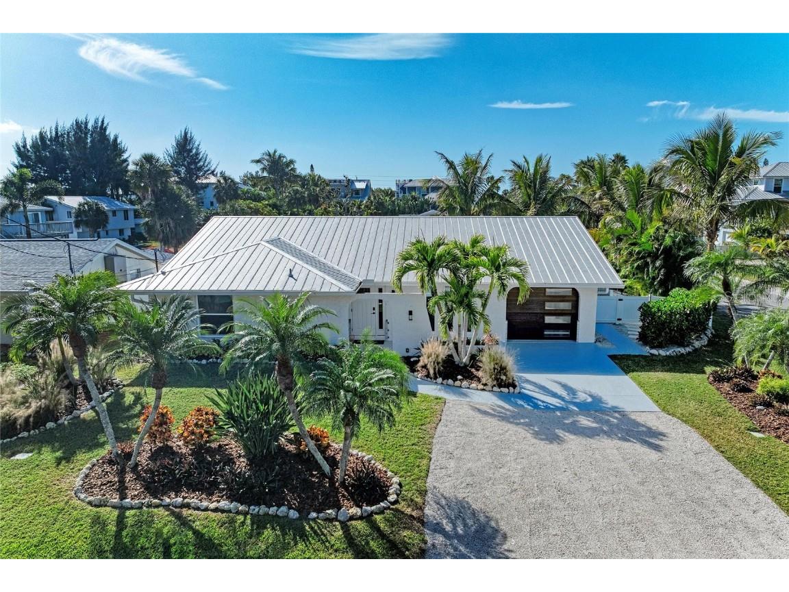 57 N Shore Drive Anna Maria FL 34216 A4676196 image1