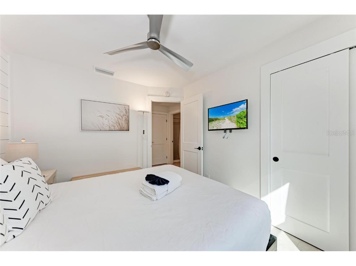 57 N Shore Drive Anna Maria FL 34216 A4676196 image24