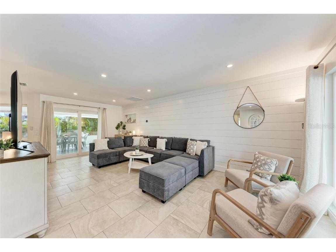 57 N Shore Drive Anna Maria FL 34216 A4676196 image7