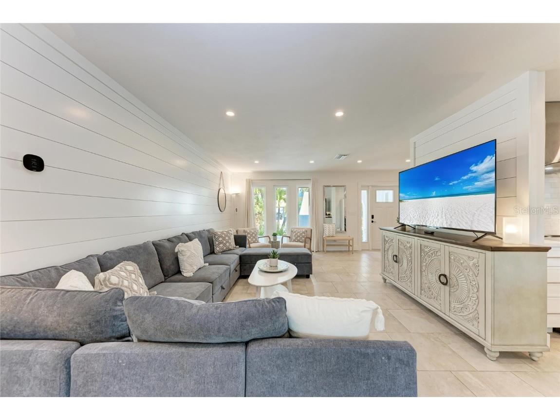 57 N Shore Drive Anna Maria FL 34216 A4676196 image9