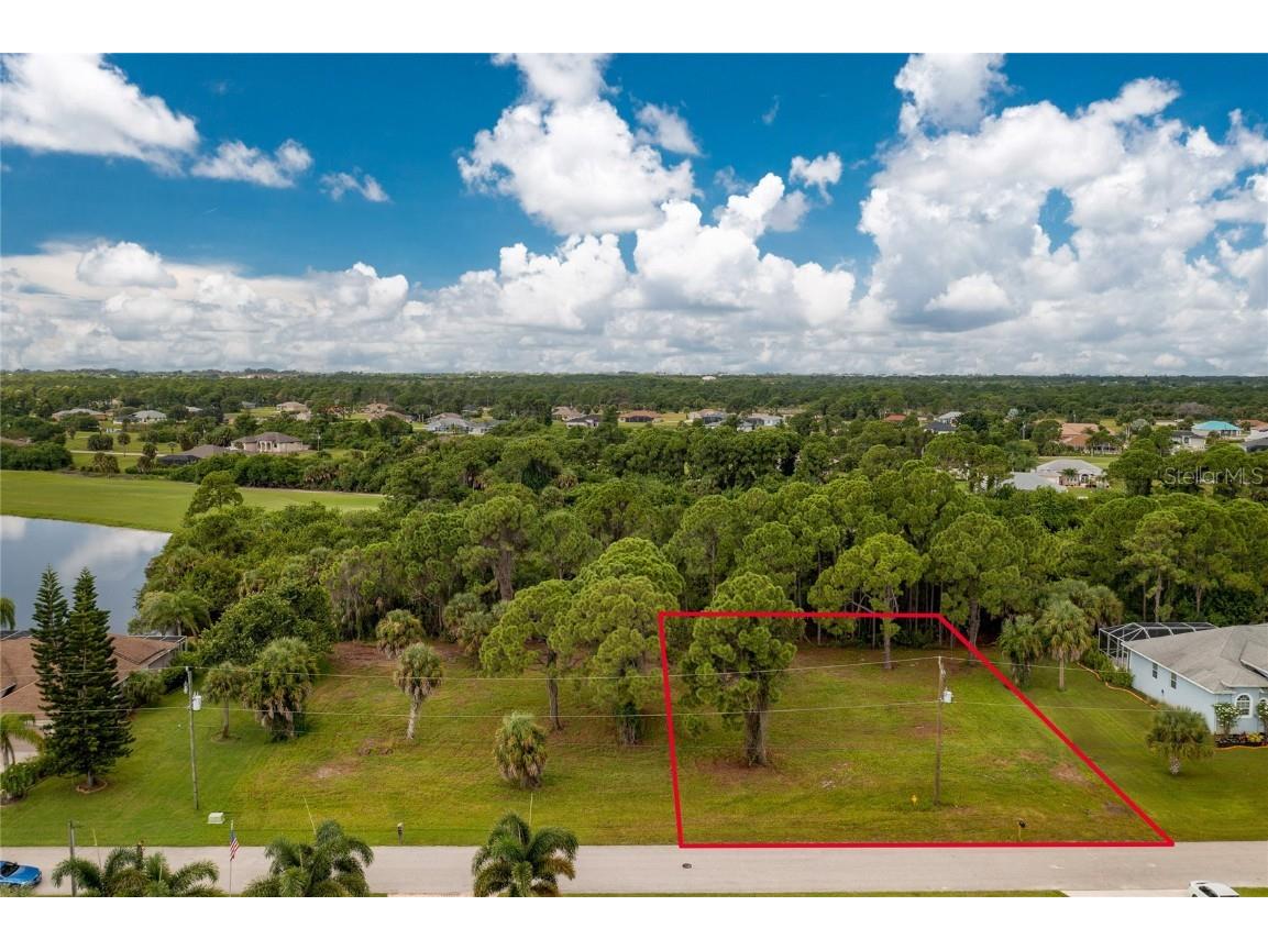 57 Tee View Road Rotonda West FL 33947 D6130558 image1