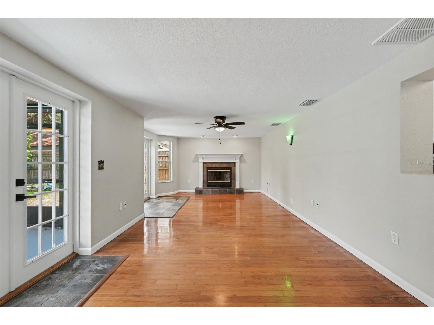 57 Ventura Drive Dunedin FL 34698 TB8532566 image20
