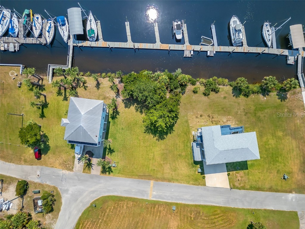 57 W Harbour Point Drive Crawfordville FL 32327 G5102390 image1