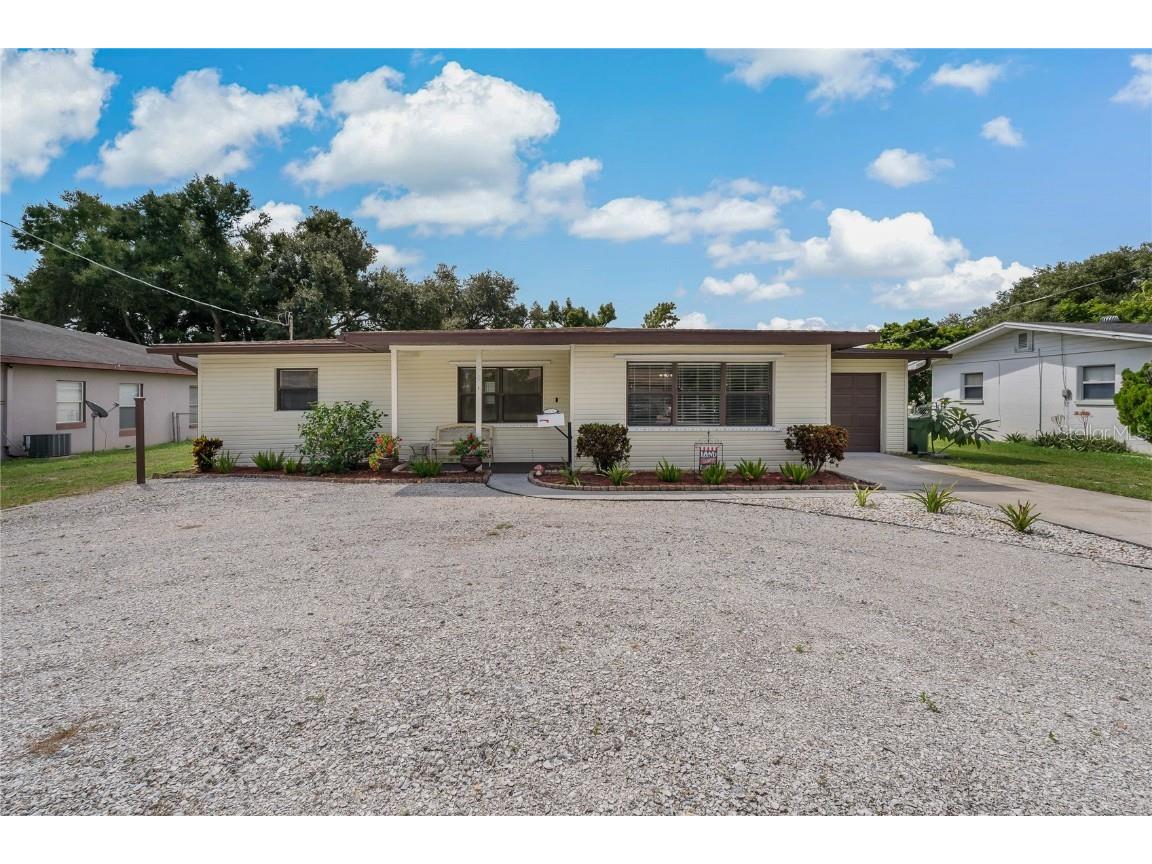 570 Avenue M SE Winter Haven FL 33880 P4932195 image1