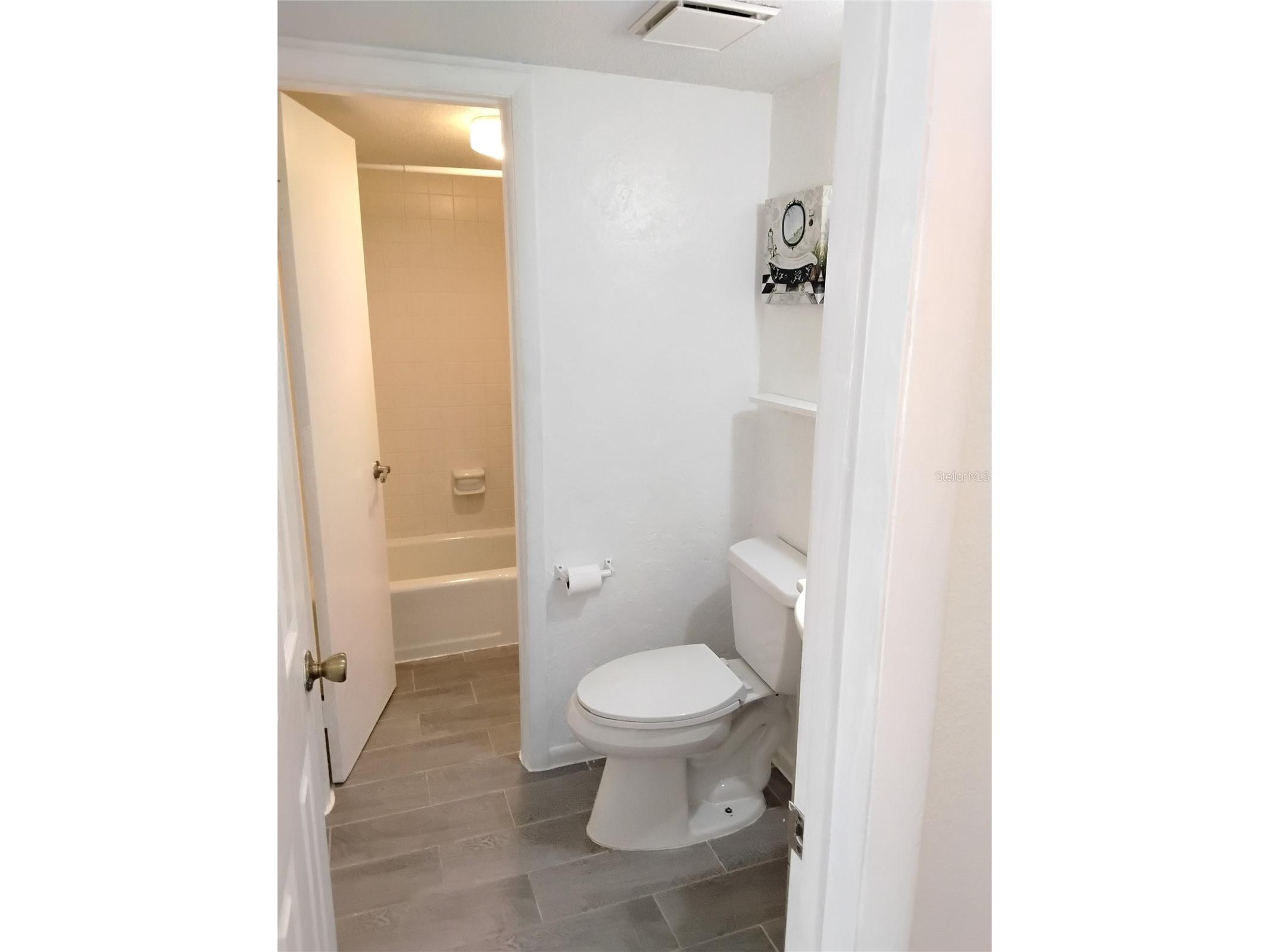 570 Bahia Circle #B Ocala FL 34472 OM724601 image6