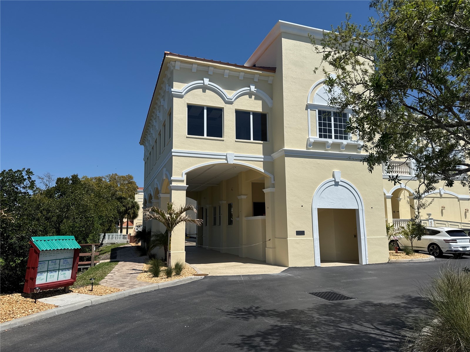 570 Blackburn Point Road #35 Osprey FL 34229 A4687906 image1