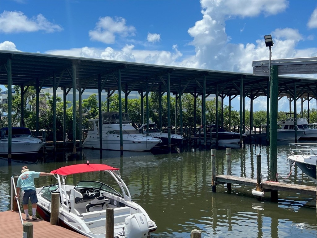 570 Blackburn Point Road #9-LIDO Osprey FL 34229 C7477835 image1