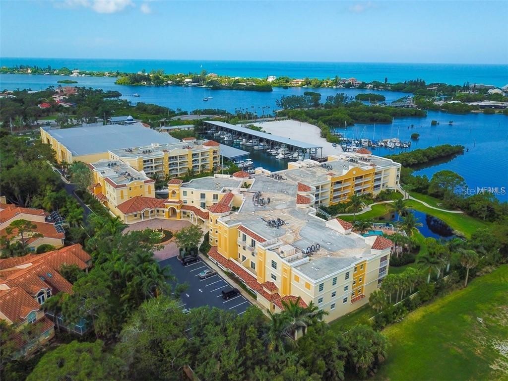 570 Blackburn Pointe Road #SIESTA 40 Osprey FL 34229 A4617108 image1