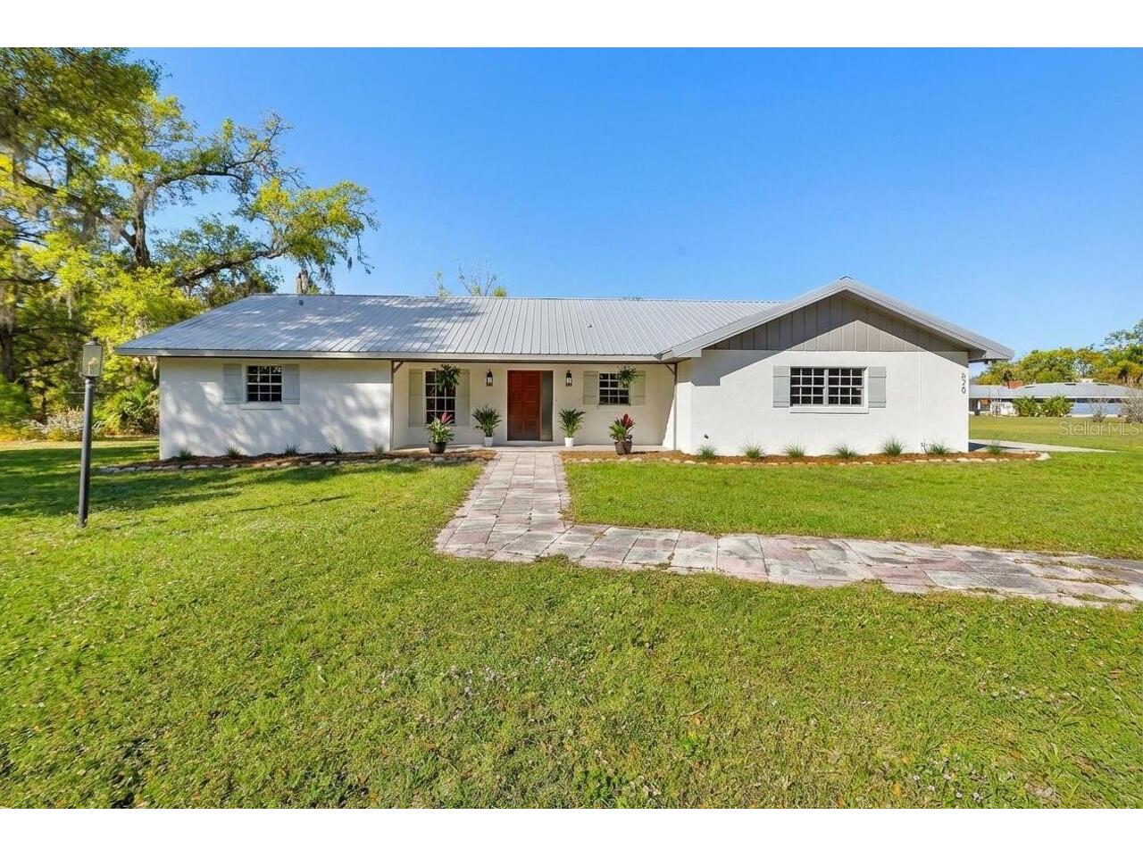 570 Cass Street Deland FL 32720 V4947376 image1