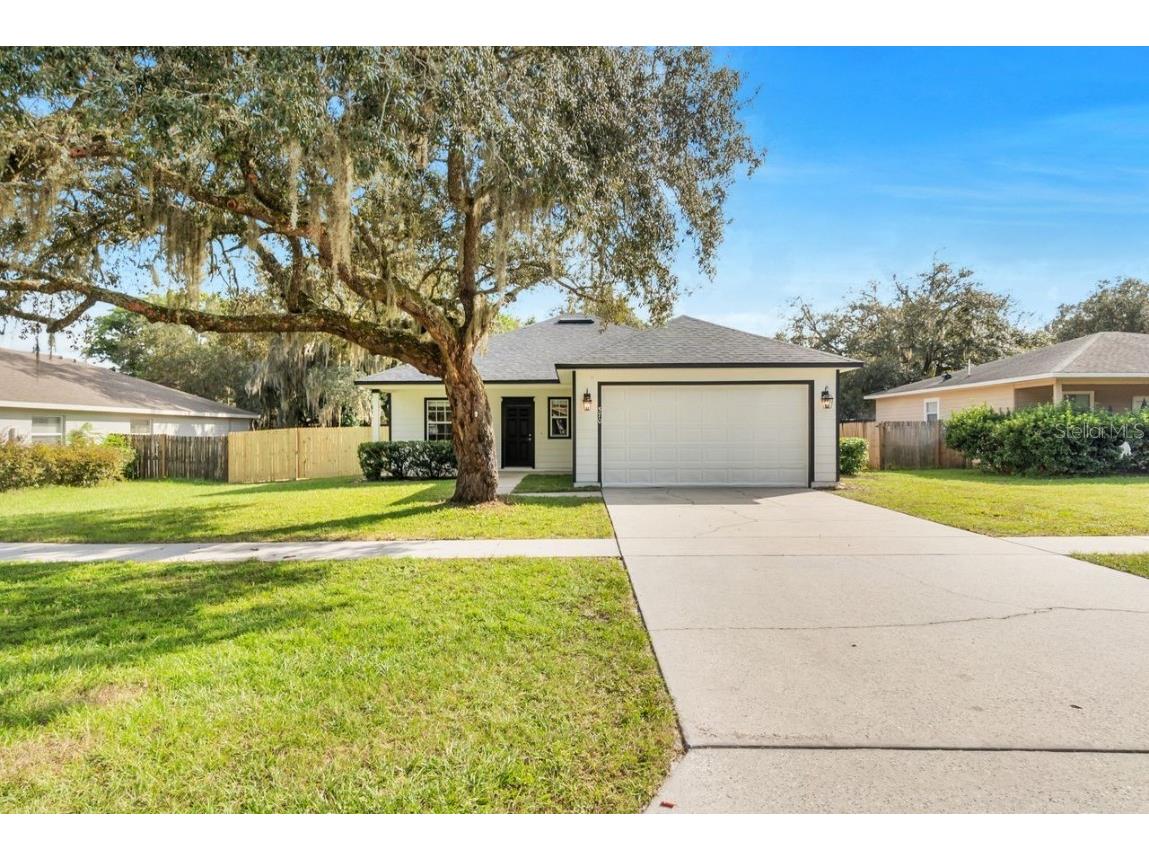 570 E 5th Street Chuluota FL 32766 O6353930 image1