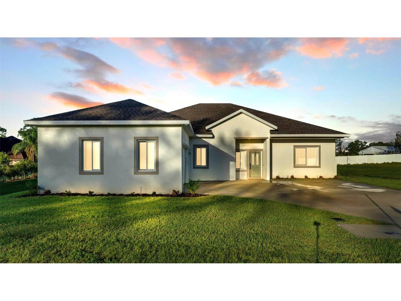 570 Gandhi Drive Lakeland FL 33813 L4948532 image1