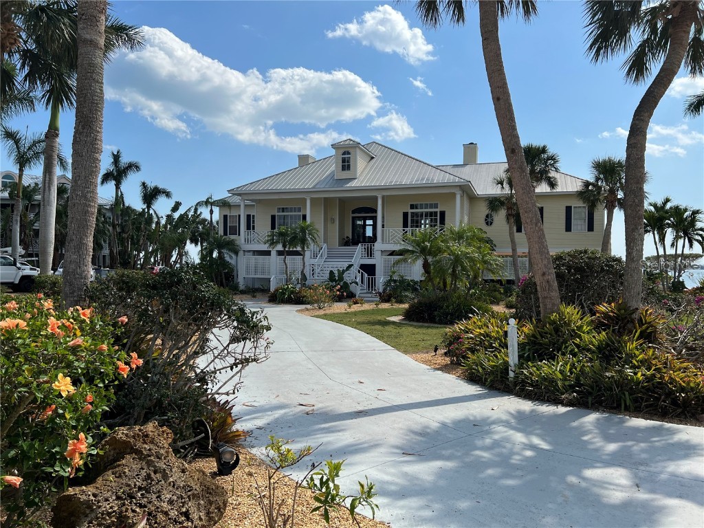 570 Gaspar Drive Cape Haze FL 33946 - INTER COASTAL WATERWAY D6129547 image1