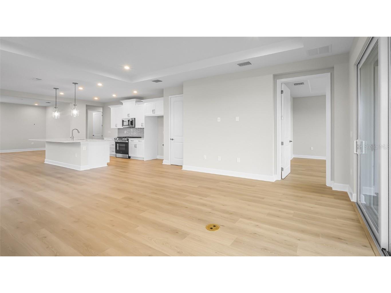 570 Hammock Oaks Boulevard Lady Lake FL 32159 W7880015 image11