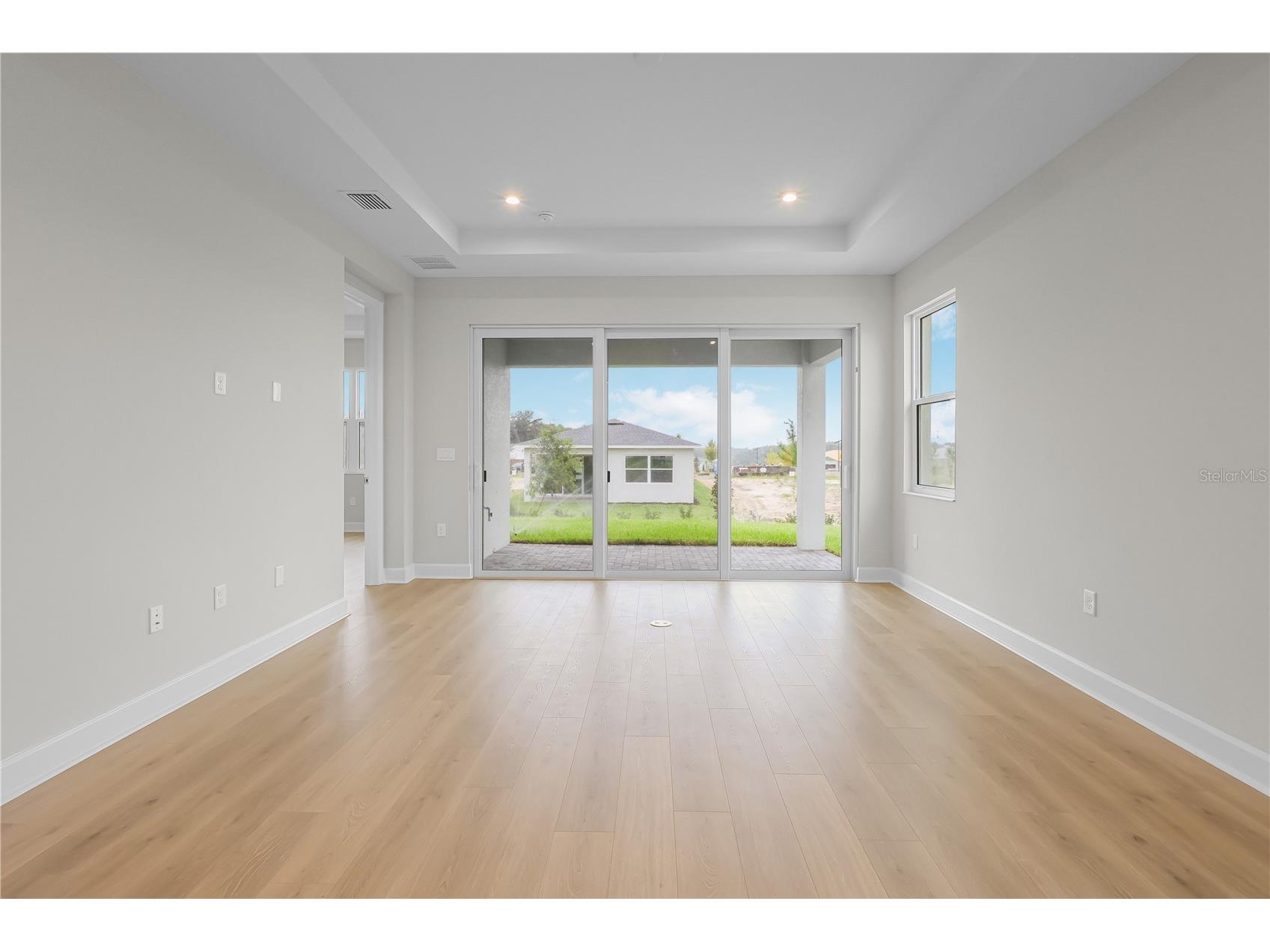 570 Hammock Oaks Boulevard Lady Lake FL 32159 W7886354 image8