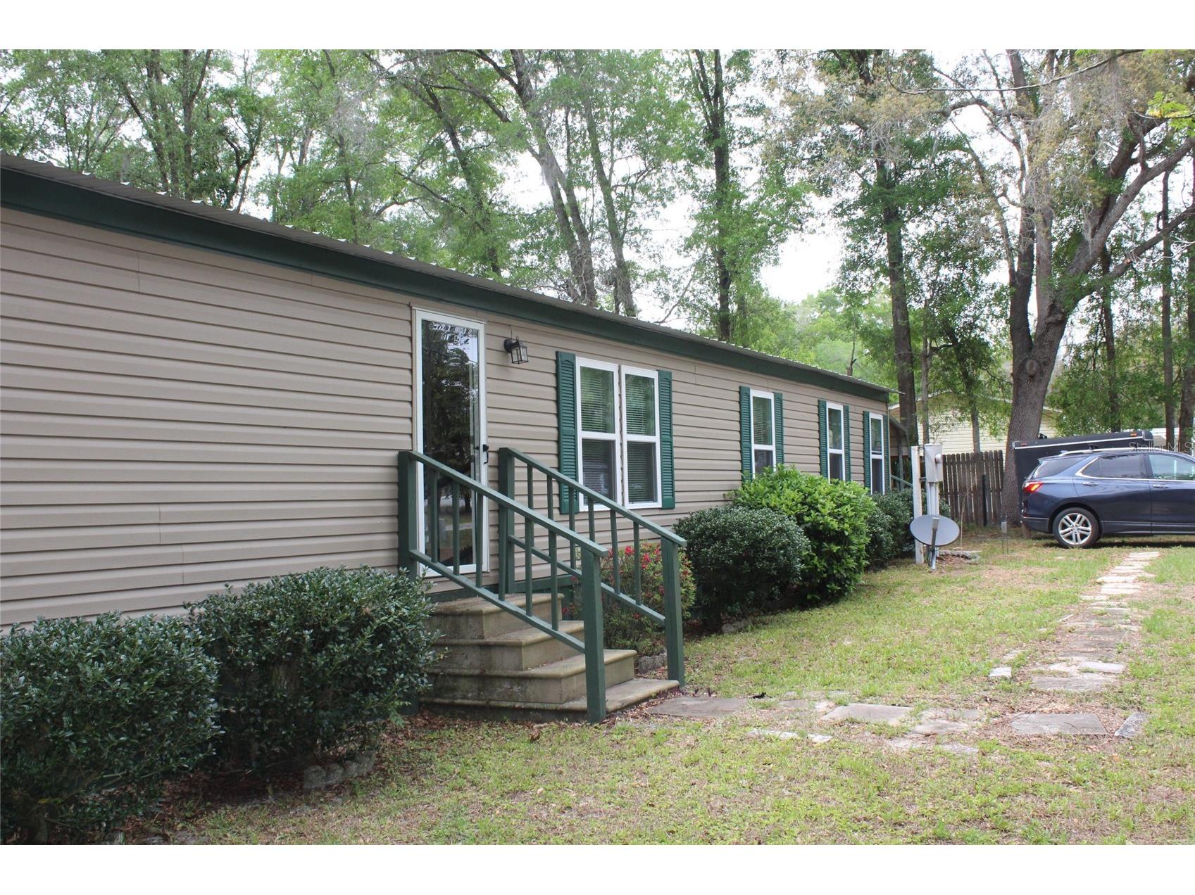 570 NE 70th Terrace Ocala FL 34470 OM721330 image2