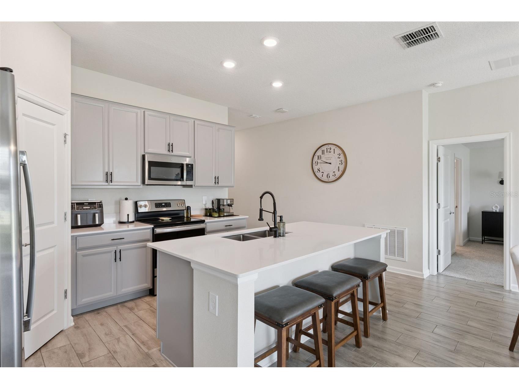 570 Peg Court Saint Cloud FL 34772 OM723727 image13