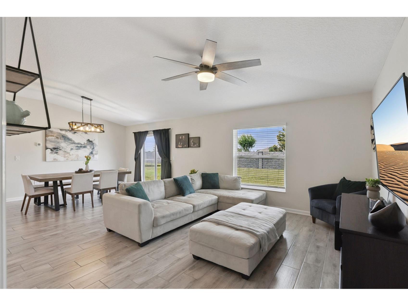 570 Peg Court Saint Cloud FL 34772 OM723727 image5