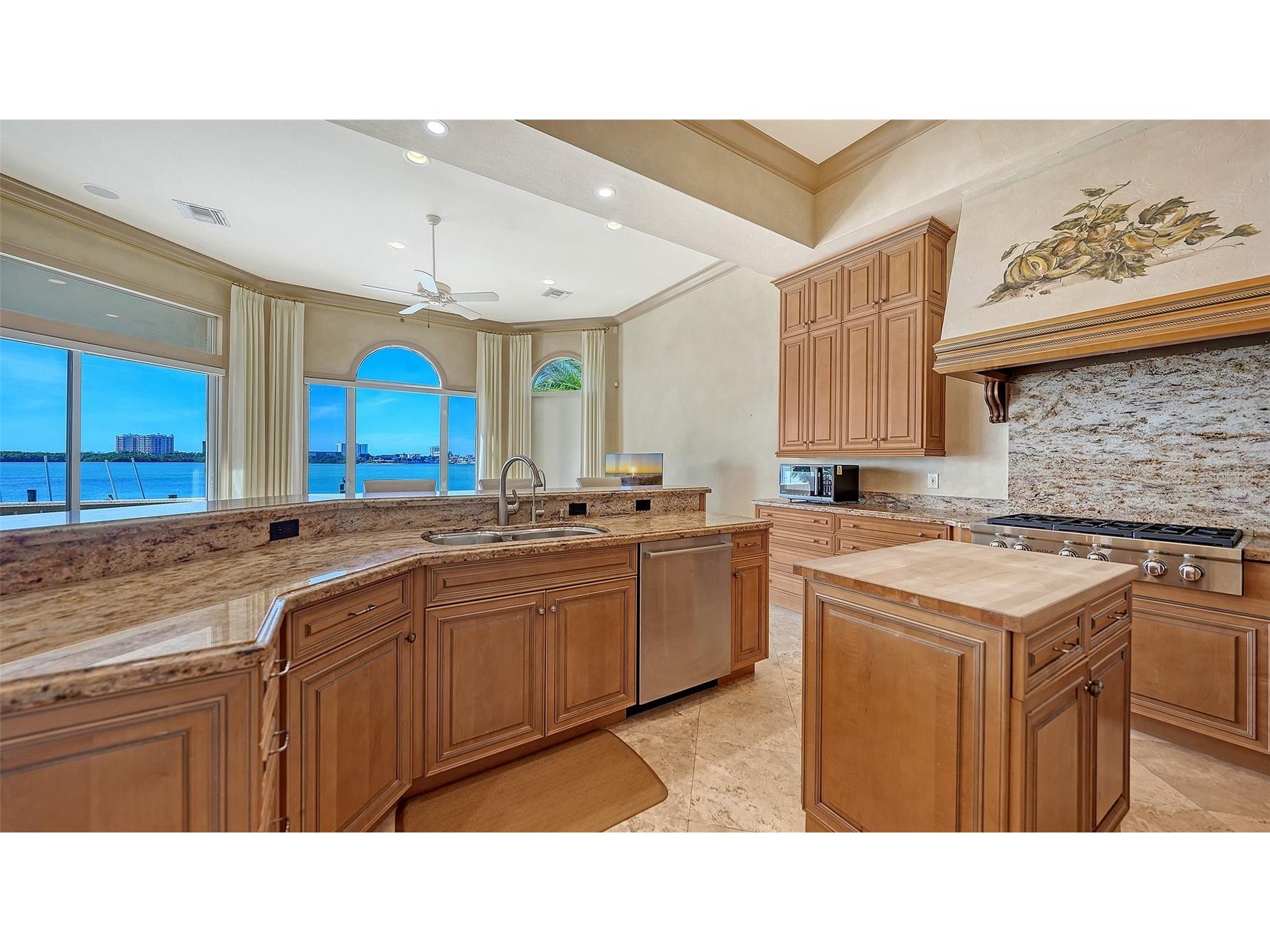 570 S Spoonbill Drive Sarasota FL 34236 A4679610 image29