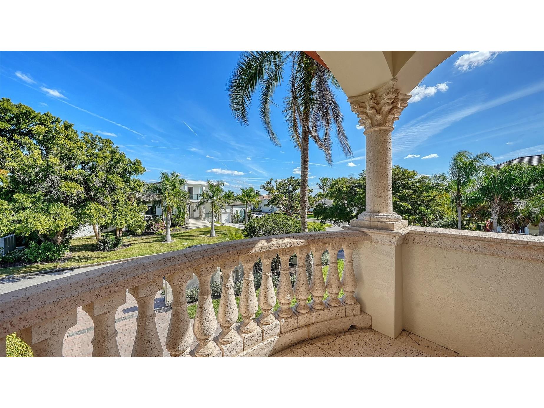 570 S Spoonbill Drive Sarasota FL 34236 A4679610 image51