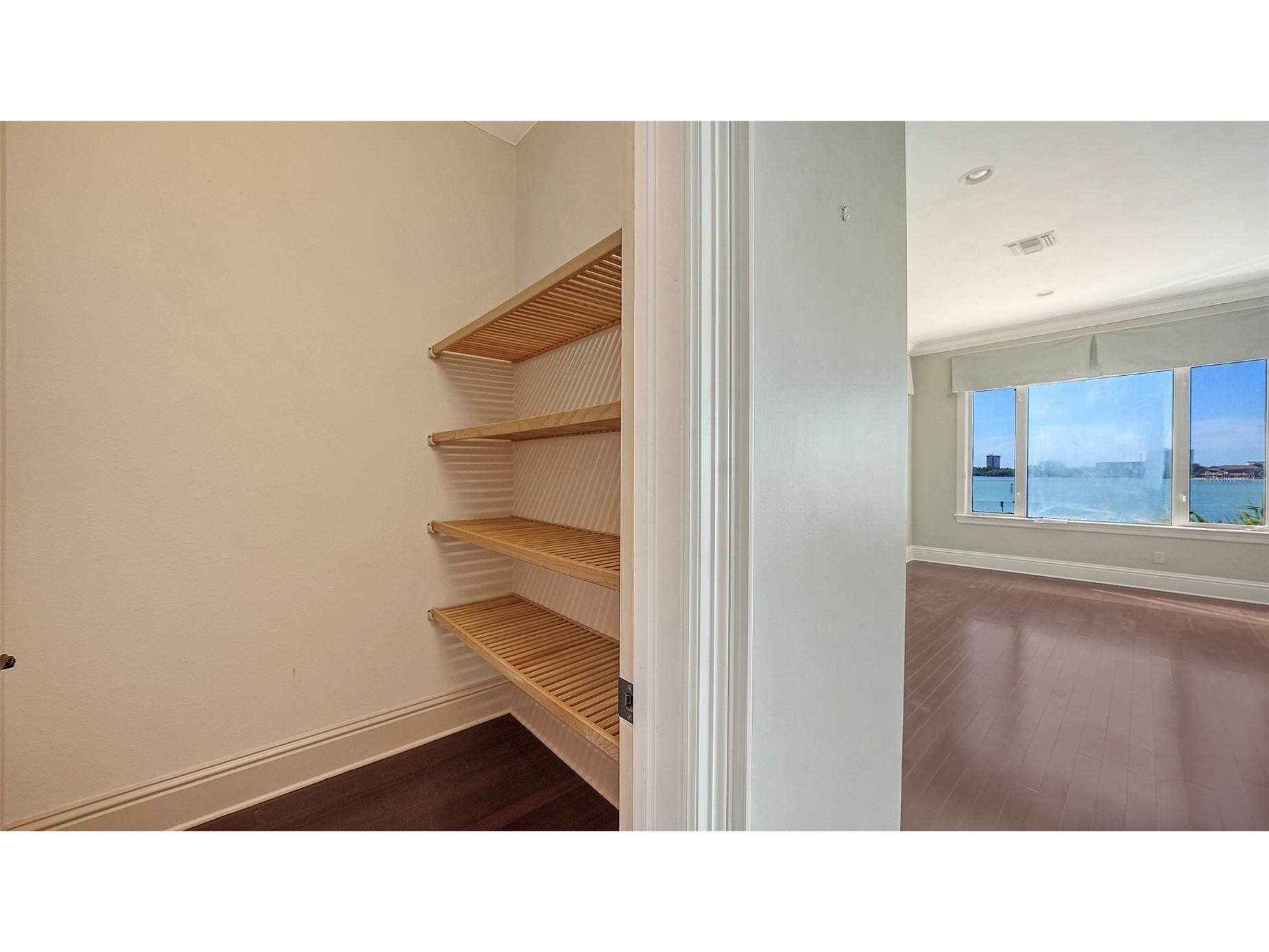 570 S Spoonbill Drive Sarasota FL 34236 A4679610 image59