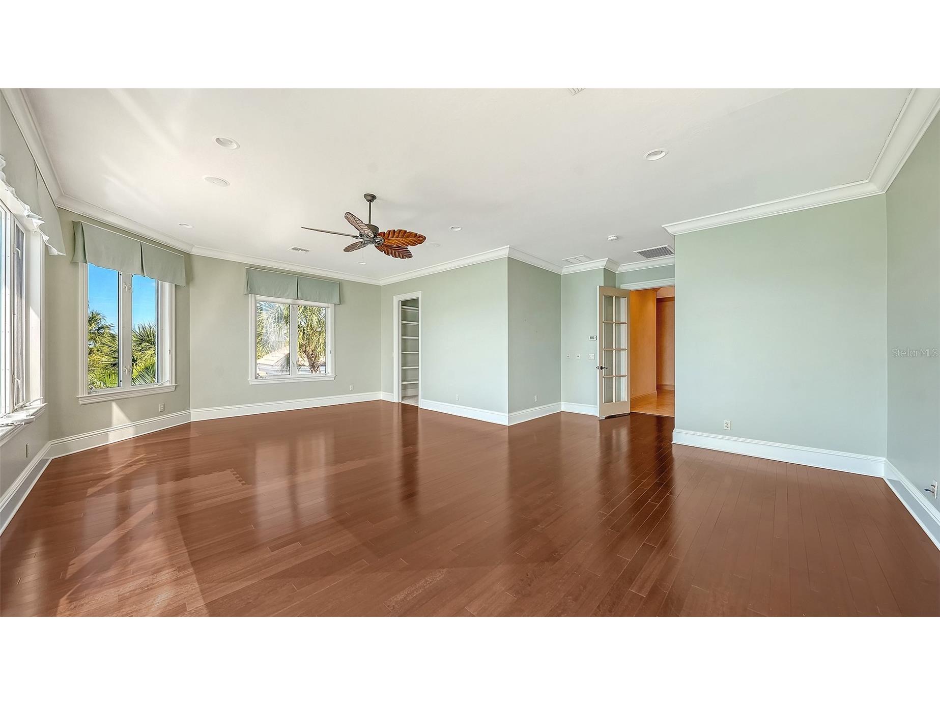 570 S Spoonbill Drive Sarasota FL 34236 A4679610 image61