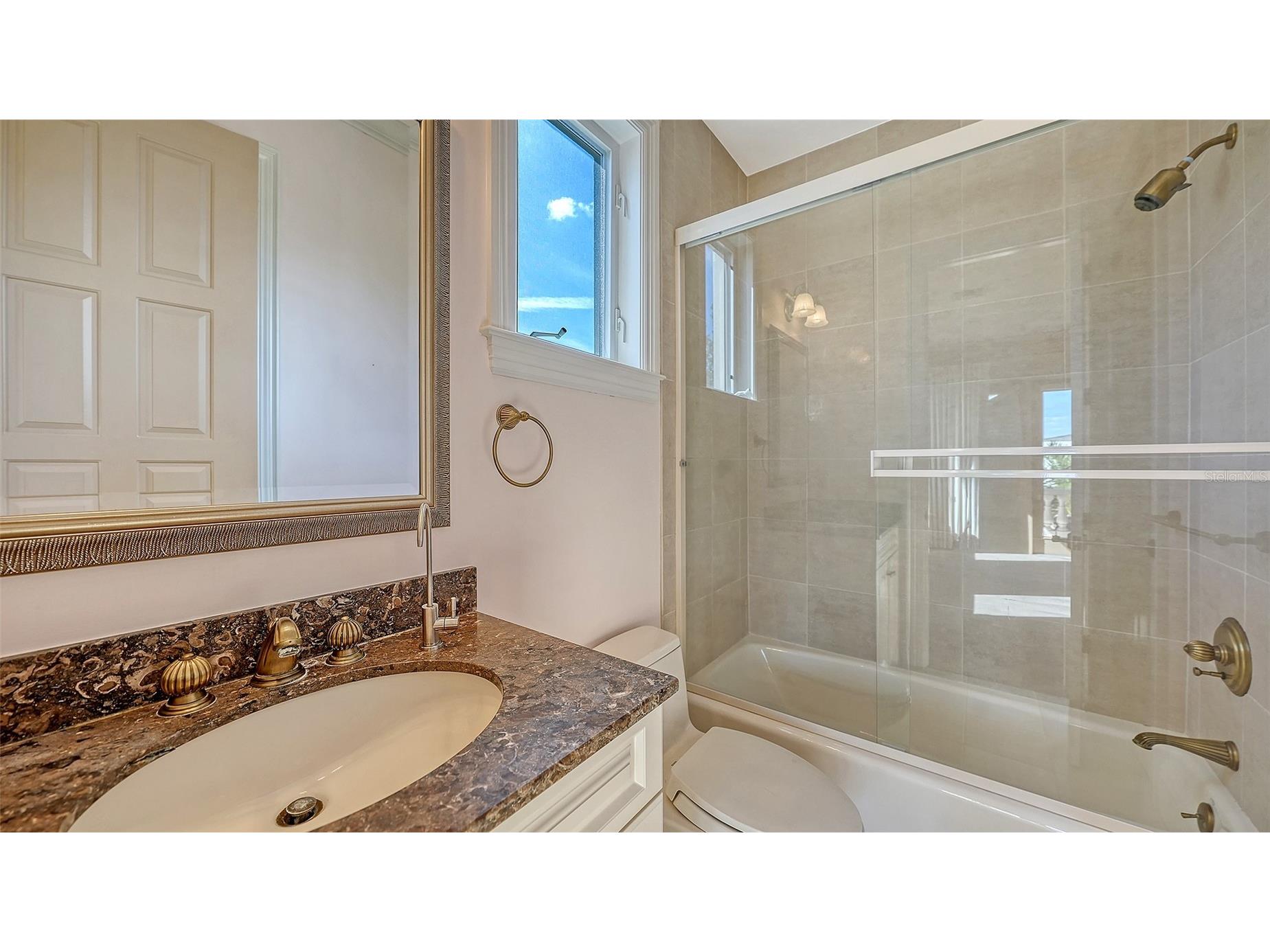 570 S Spoonbill Drive Sarasota FL 34236 A4679610 image75