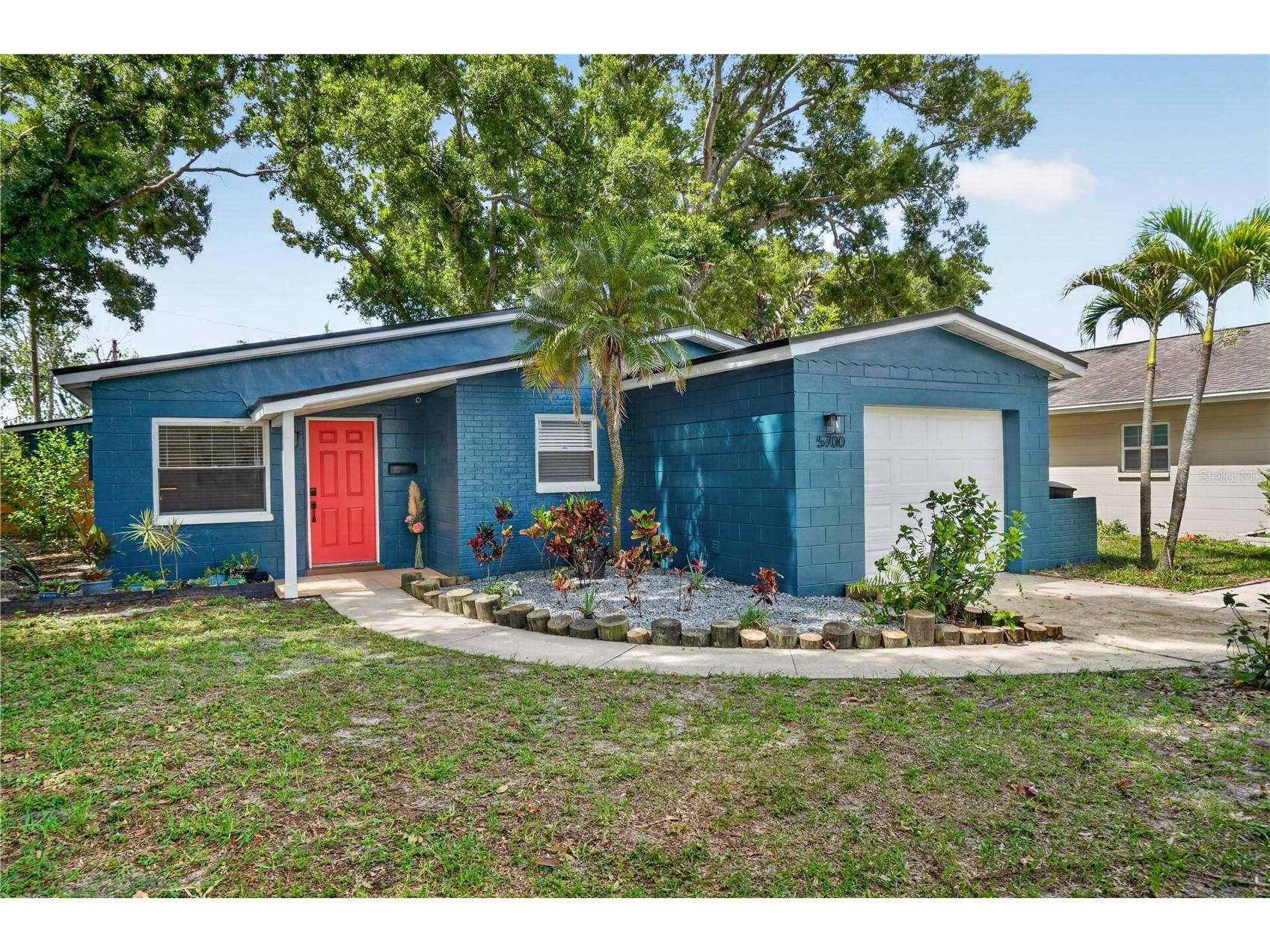 5700 16th Avenue N Saint Petersburg FL 33710 TB8511518 image1