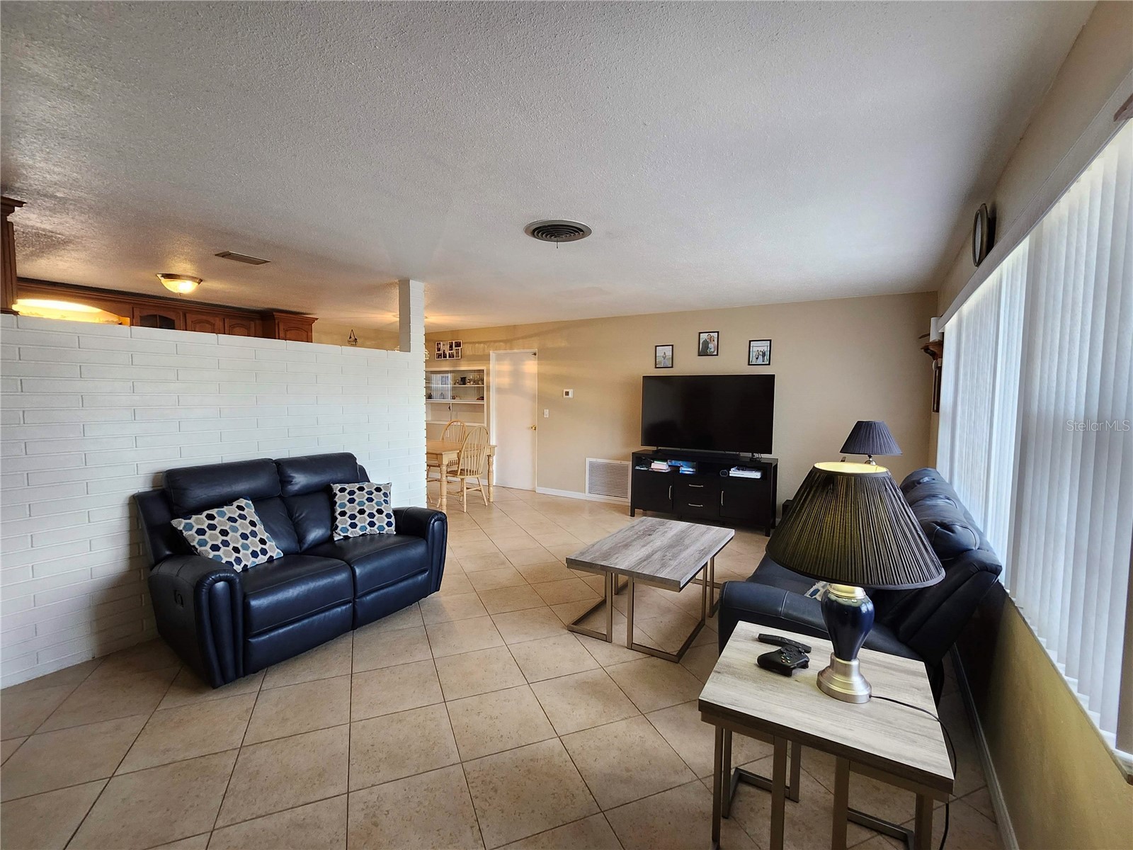 5700 30th Avenue N Saint Petersburg FL 33710 TB8470762 image3