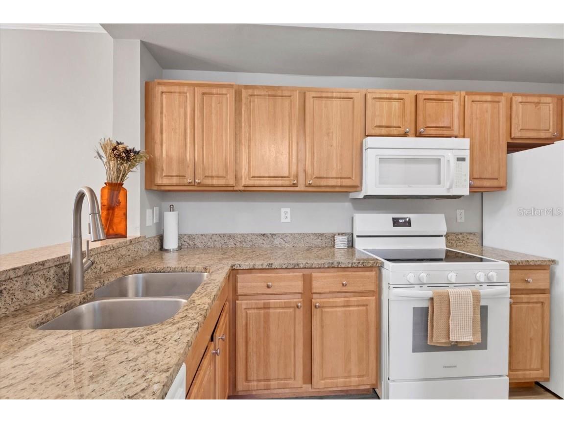 5700 Bentgrass Drive #16-211 Sarasota FL 34235 A4636488 image13