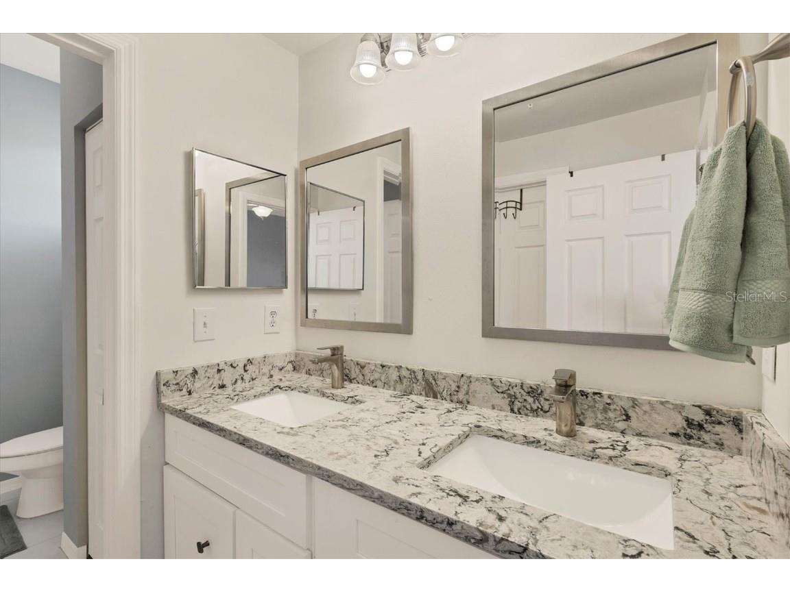 5700 Bentgrass Drive #16-211 Sarasota FL 34235 A4636488 image25