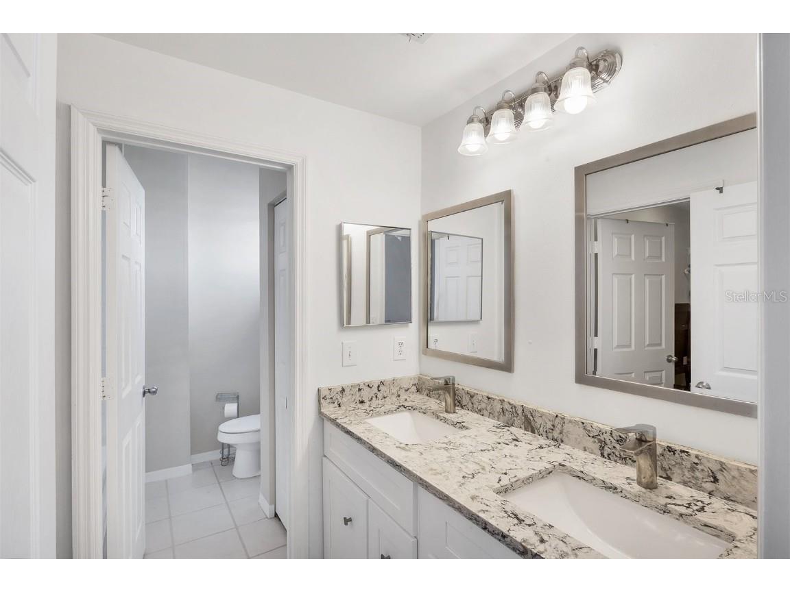 5700 Bentgrass Drive #16-211 Sarasota FL 34235 A4636488 image26