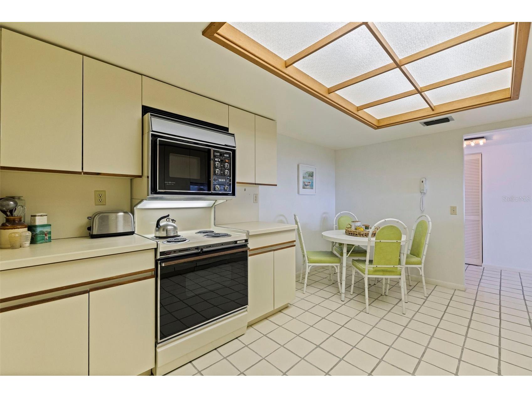 5700 Escondida Boulevard S #303 Saint Petersburg FL 33715 - TAMPA BAY TB8418802 image14