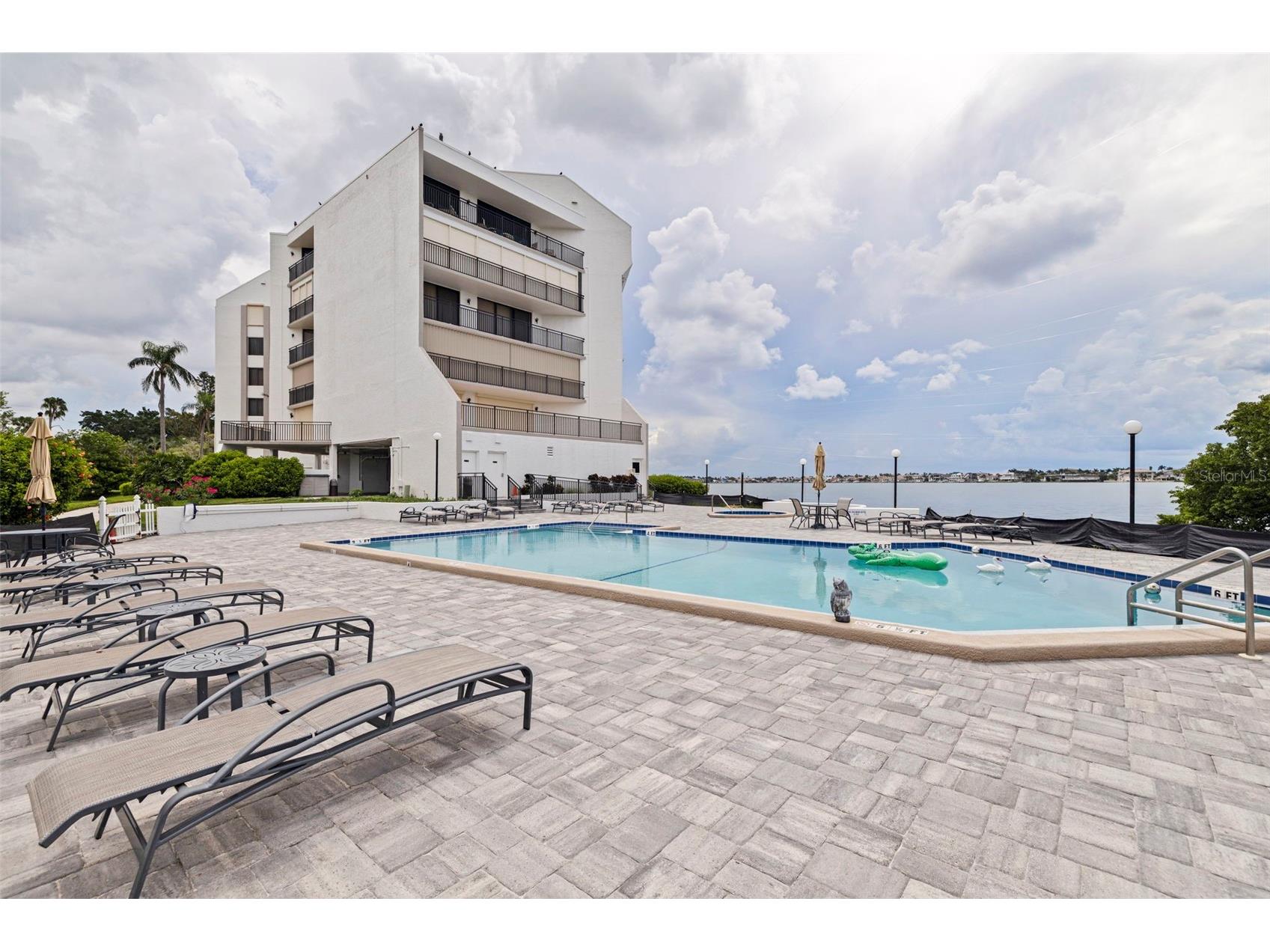 5700 Escondida Boulevard S #303 Saint Petersburg FL 33715 - TAMPA BAY TB8418802 image31