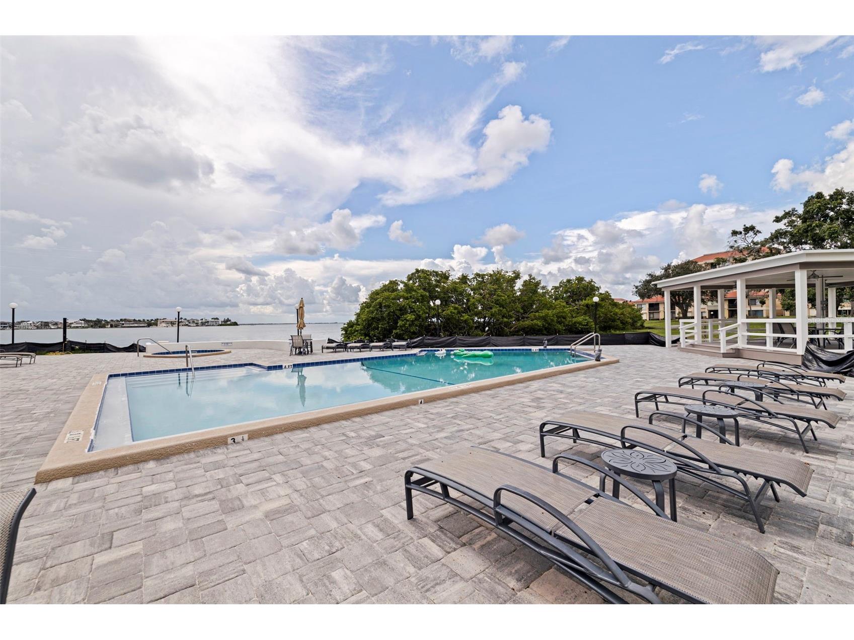 5700 Escondida Boulevard S #303 Saint Petersburg FL 33715 - TAMPA BAY TB8418802 image32