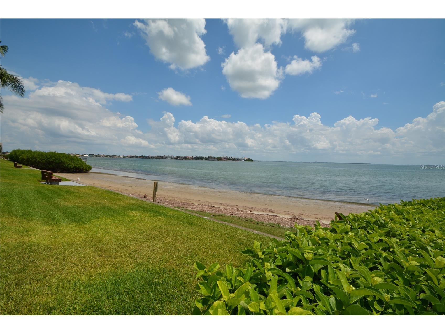 5700 Escondida Boulevard S #303 Saint Petersburg FL 33715 - TAMPA BAY TB8418802 image46